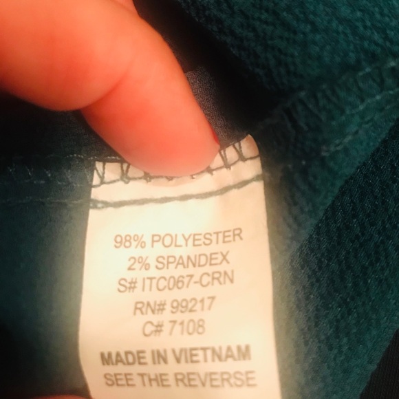 Beautiful Blouse - Picture 4 of 5